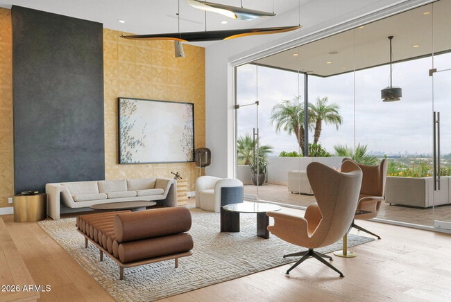 Building Photo - 5632 Camelback Canyon Dr