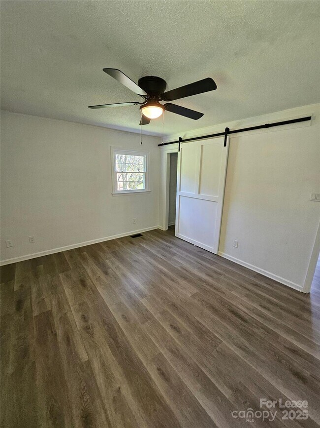 Building Photo - 1109 Reid Harkey Rd