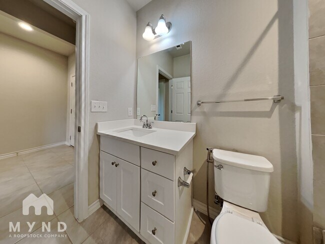 Building Photo - 1332 Eagle Ridge Trail