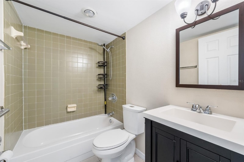Building Photo - 5071 Eaglesmere Dr