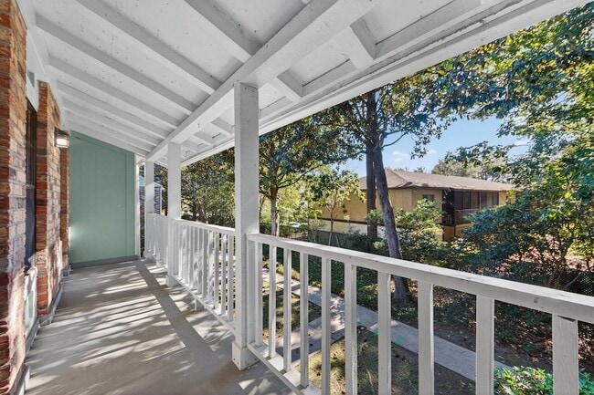 Building Photo - 2943 Cathedral Ln