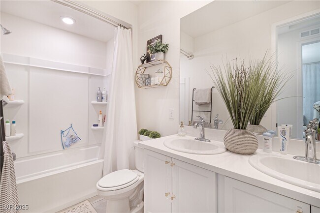 Building Photo - 10967 White Alder Pl