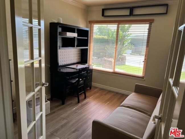 Building Photo - 729 Kenmore Cir