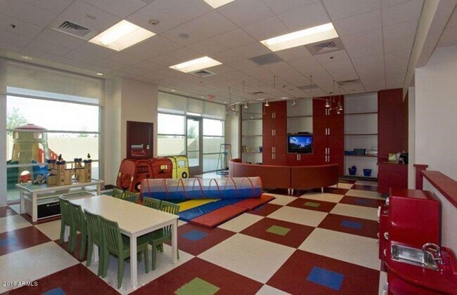 Building Photo - 2 Bed 2 Bath + Den Long-Term Rental in Anthem at Merrill Ranch!
