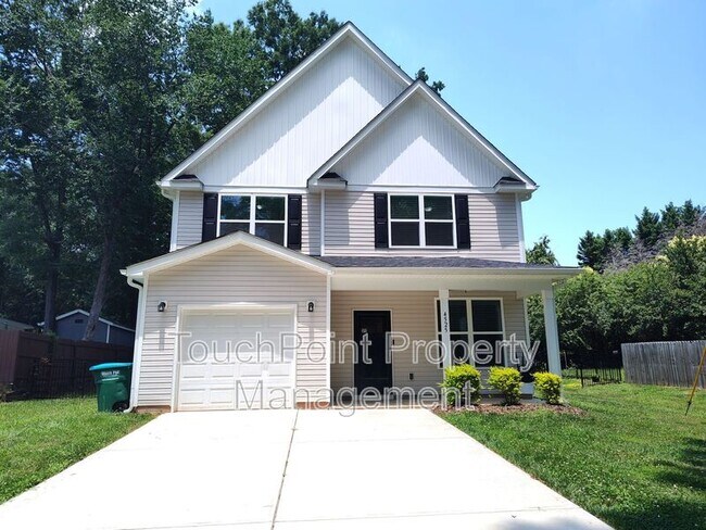 Primary Photo - 4525 Lindsay Ln