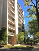 Building Photo - Claybourne Apartments