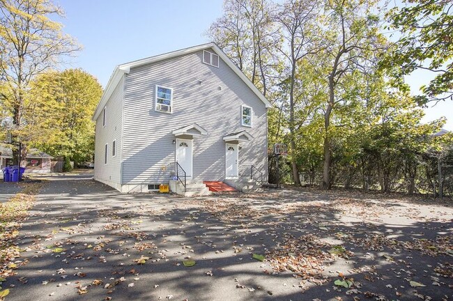 Building Photo - 20 Healey St
