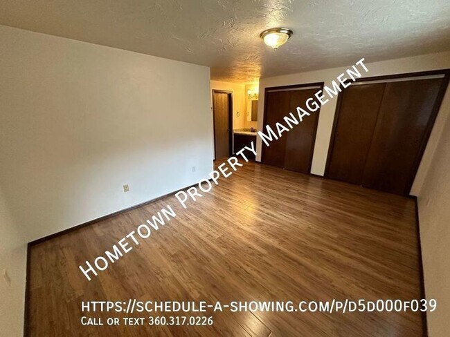 Building Photo - 2 Bedroom 1 Bath Duplex in Hawks Prairie. ...