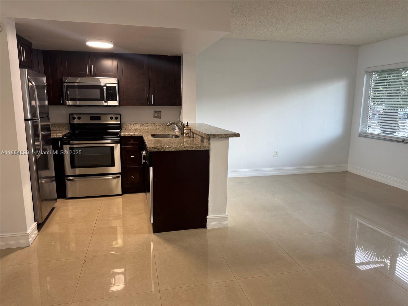 Building Photo - 670 NW 85th Pl