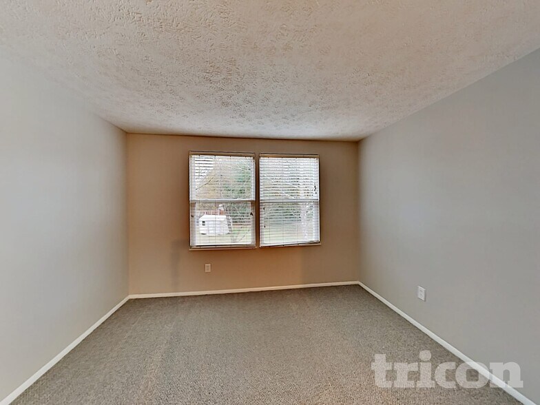 Building Photo - 9021 Touchstone Ln