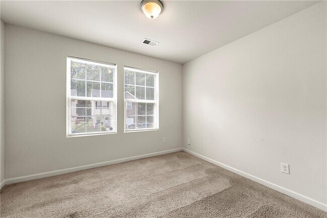 Building Photo - 2383 Hackamore Dr