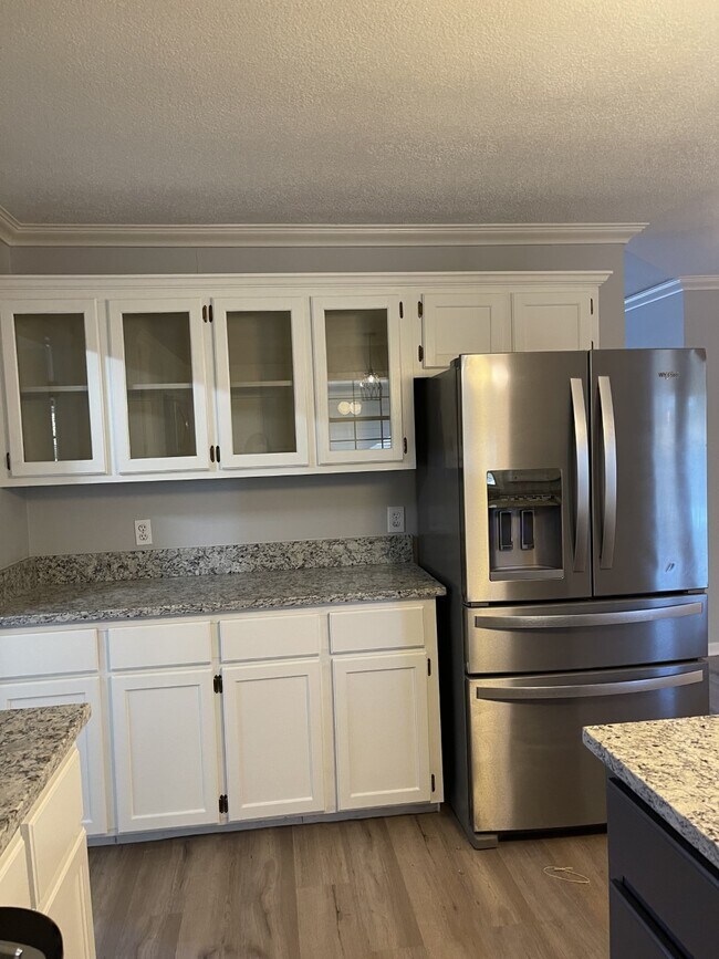 Building Photo - 309 Darbonne Dr