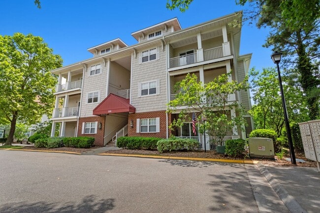 Building Photo - 5329 Warminster Dr