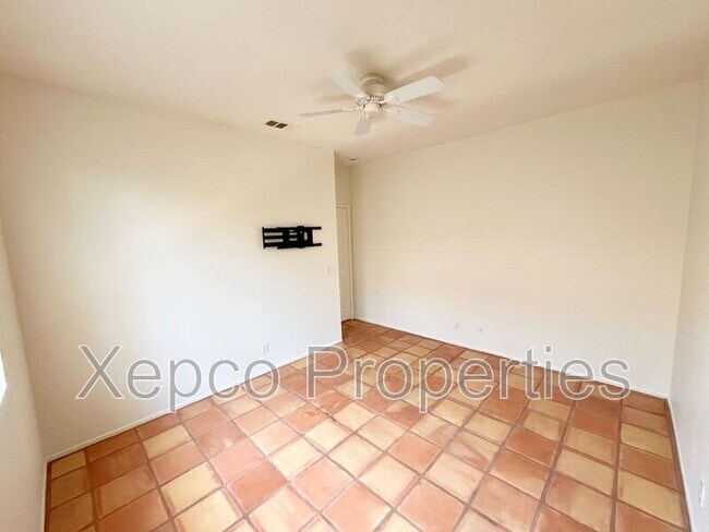 Building Photo - 42451 Saladin Dr