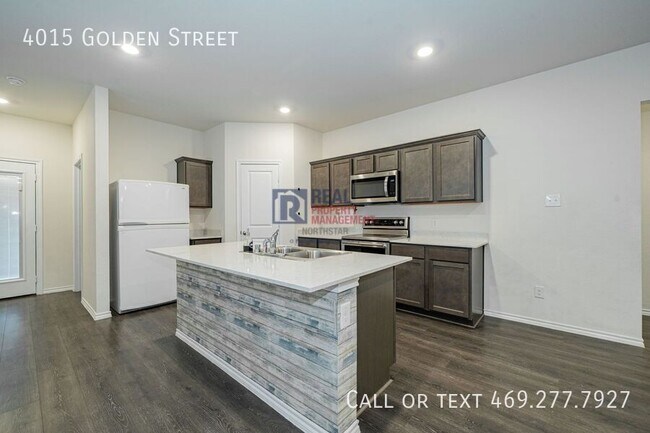 Building Photo - 4015 Golden St