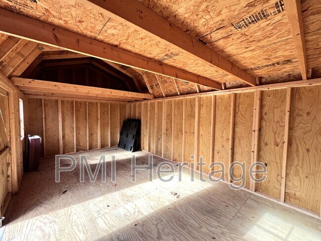 Building Photo - 95 Bassingham Dr