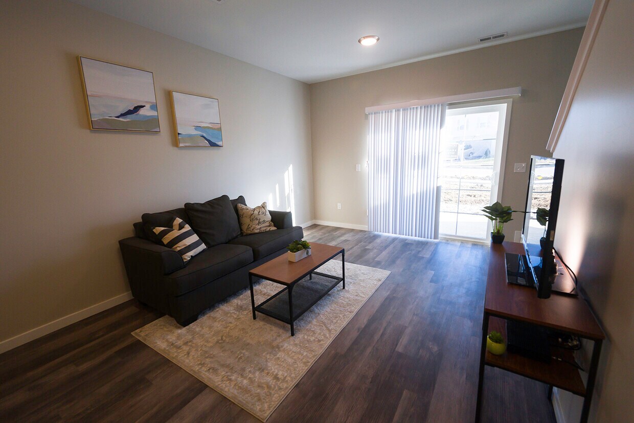 Demorest Townhomes Grove City Oh Apartment Finder Demorest Townhomes Grove City Oh Apartment Finder