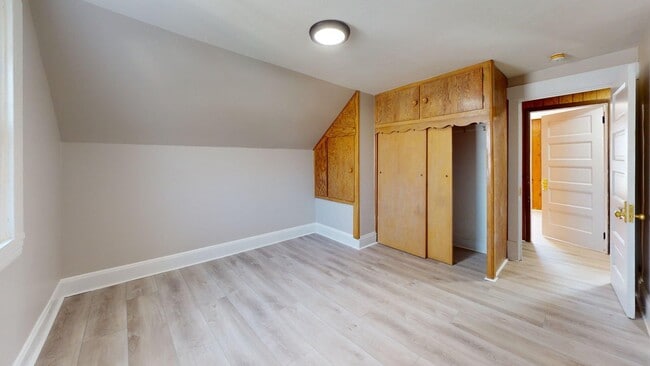 Building Photo - Slavic Village - 4 Bedroom - Single Family Home