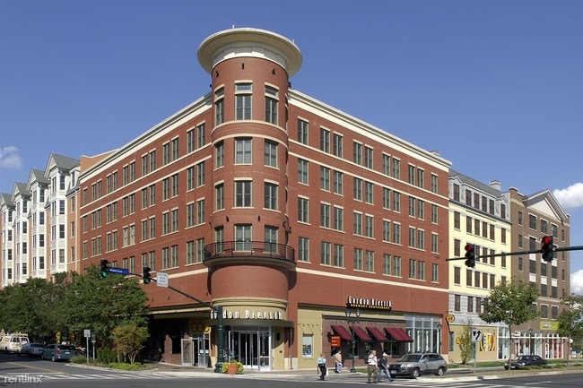 Building Photo - 37 Maryland Ave