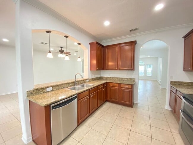 Building Photo - 13110 Moss Park Ridge Dr