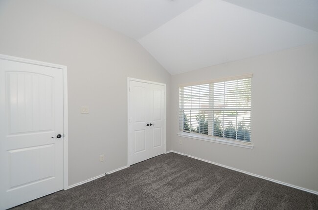 Building Photo - 2646 Leopard Ct