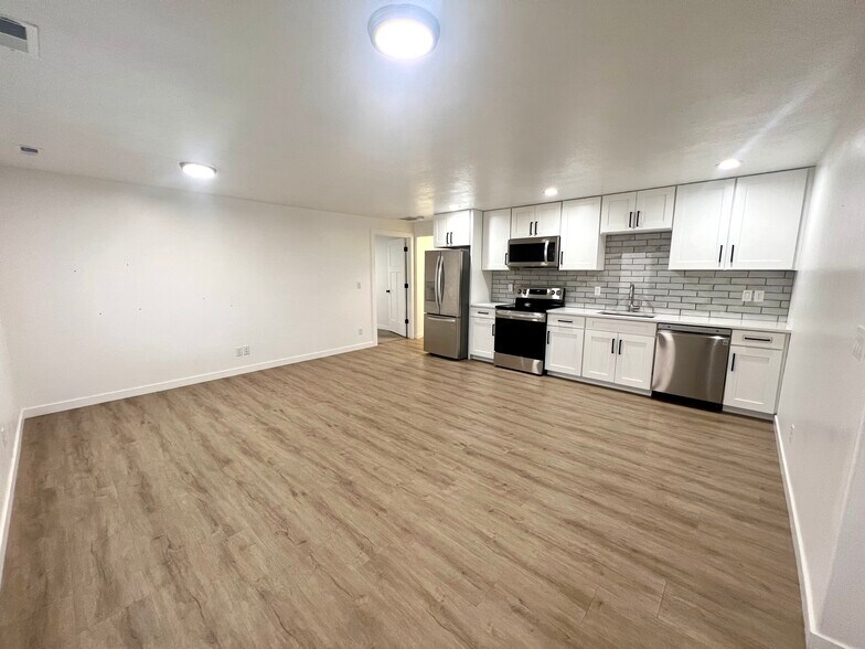 Building Photo - 2566 W 3900 N