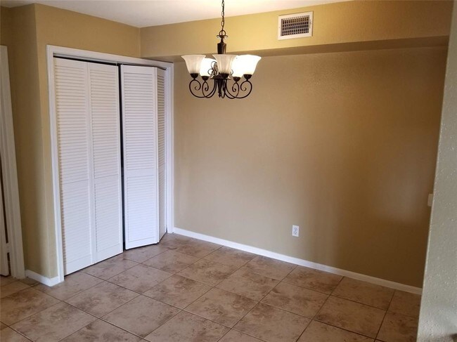 Building Photo - 18617 Egret Bay Blvd