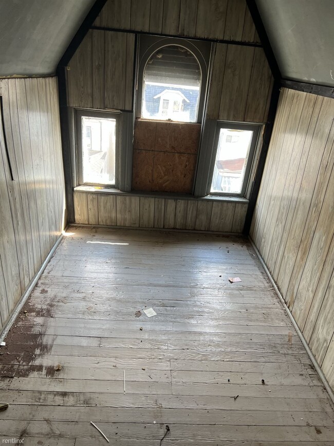 Building Photo - 3 br, 1 bath House - 818 Crawford Avenue
