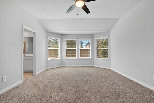 Building Photo - Charming 4-Bedroom 3-Bathroom Home in Westpointe – Community Amenities & Prime Location!