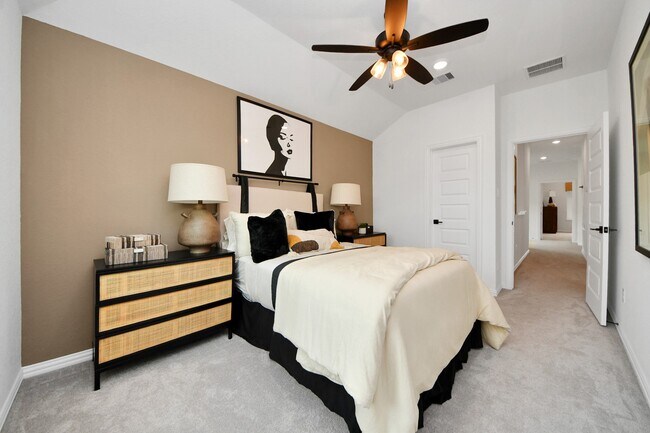 Building Photo - 1418 Revolution Way