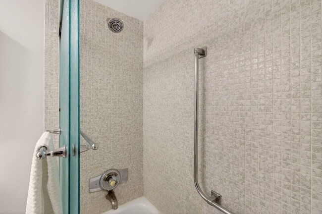Building Photo - 1200 S Ocean Blvd