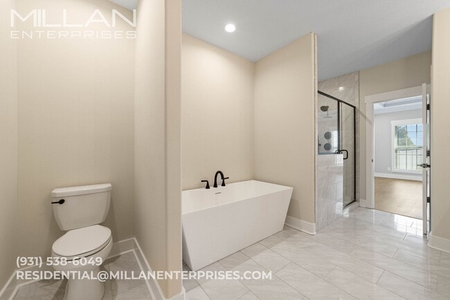 Building Photo - Gated Community Living with Open Views & Designer Kitchen