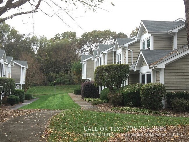 Building Photo - 8216 Legare Ct