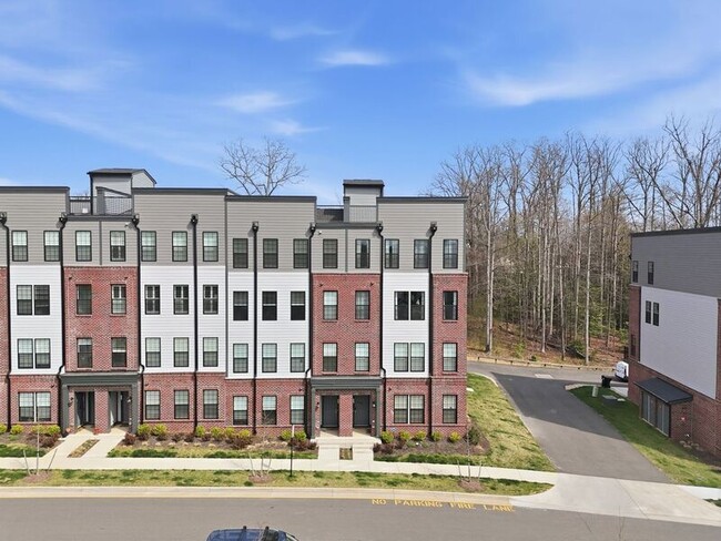 Building Photo - 13353 Coalfield Station Ln