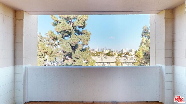 Building Photo - 421 La Fayette Park Pl