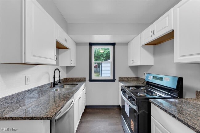 Building Photo - 23297 Williams Ave