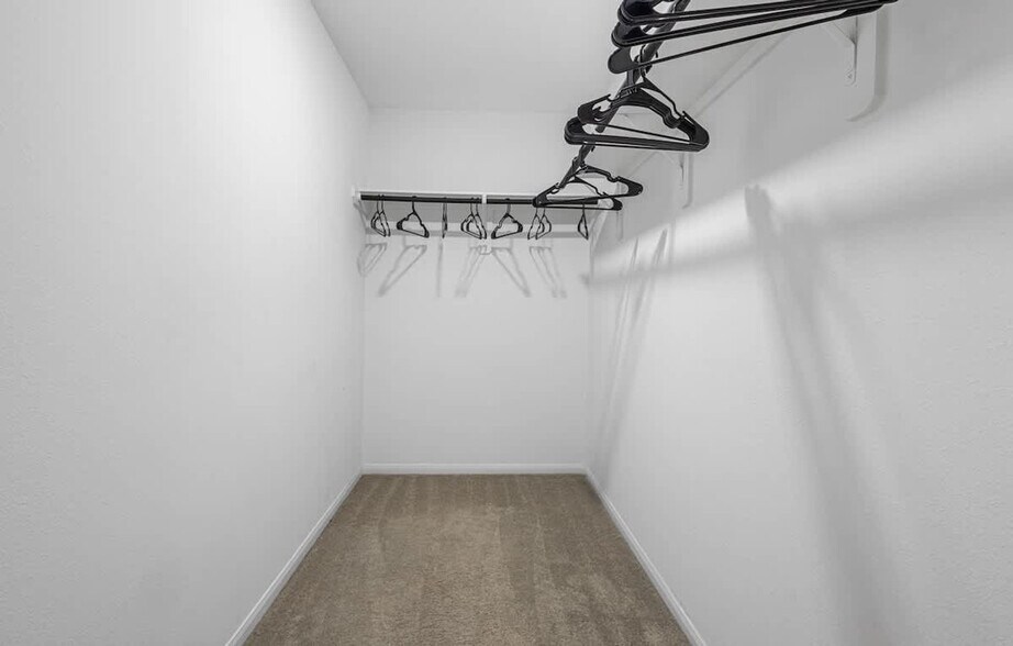 Building Photo - 6706 Hobby Wind Ridge Dr