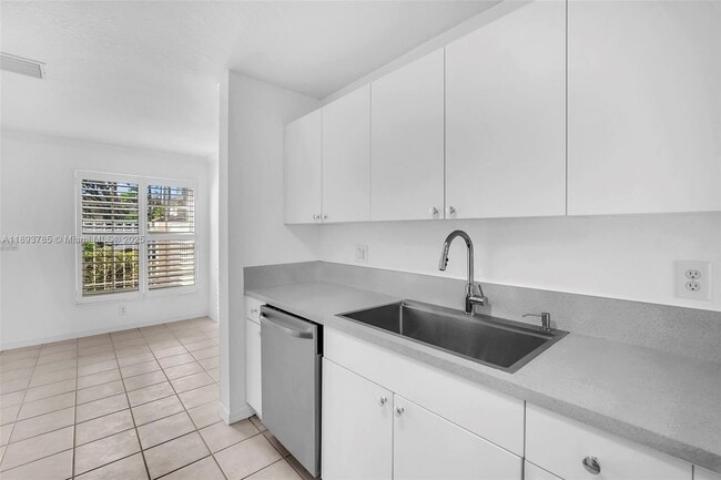 Building Photo - 2279 NW 170th Ave