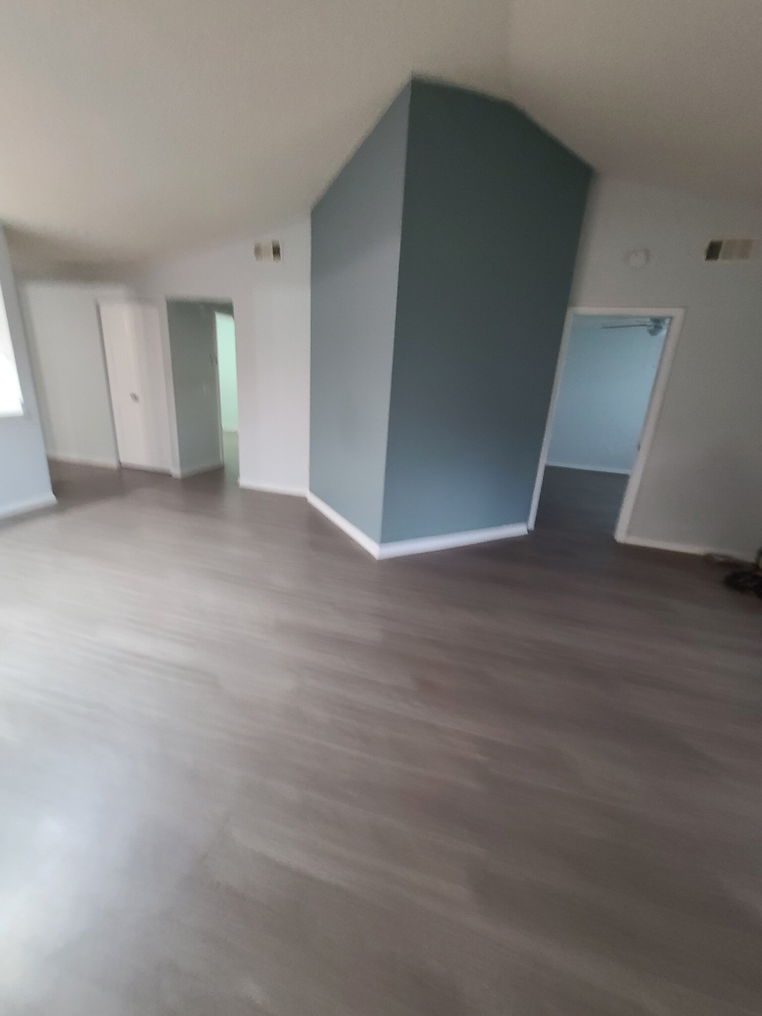 Building Photo - 18318 Aintree Ct