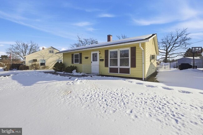 Building Photo - 444 Carrollton Dr