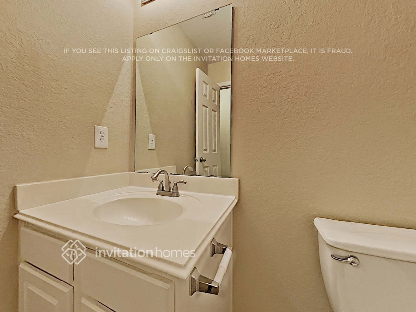 Building Photo - 13742 Clarks Fork Dr