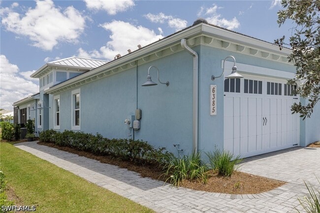 Building Photo - 6385 Arriba Ave