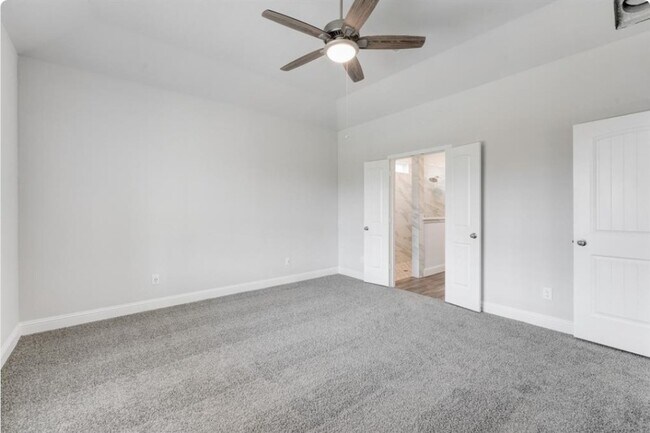 Building Photo - 10110 Water Harbor Dr