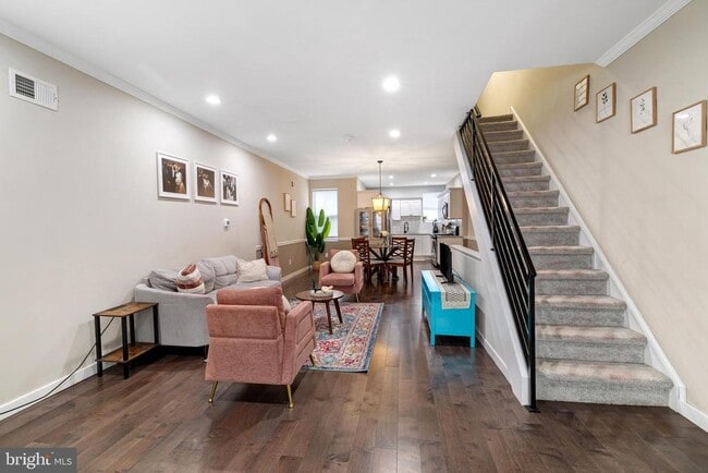 Primary Photo - 1741 Georges Ln