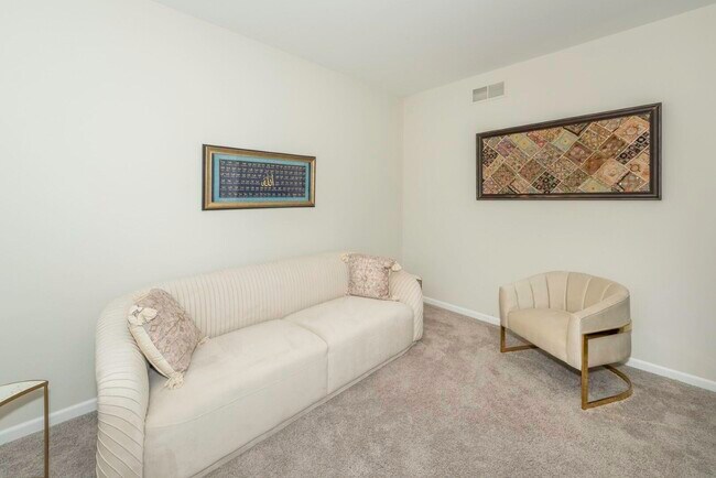 Building Photo - 50236 Amberwood Rd