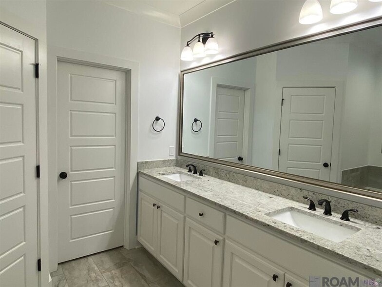 Building Photo - 13023 Great Tern Ave