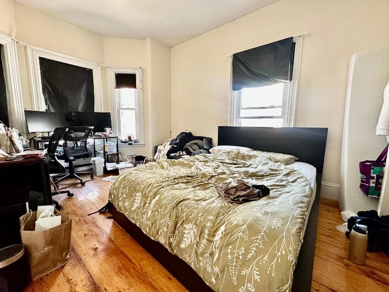 Building Photo - 22 Highgate St