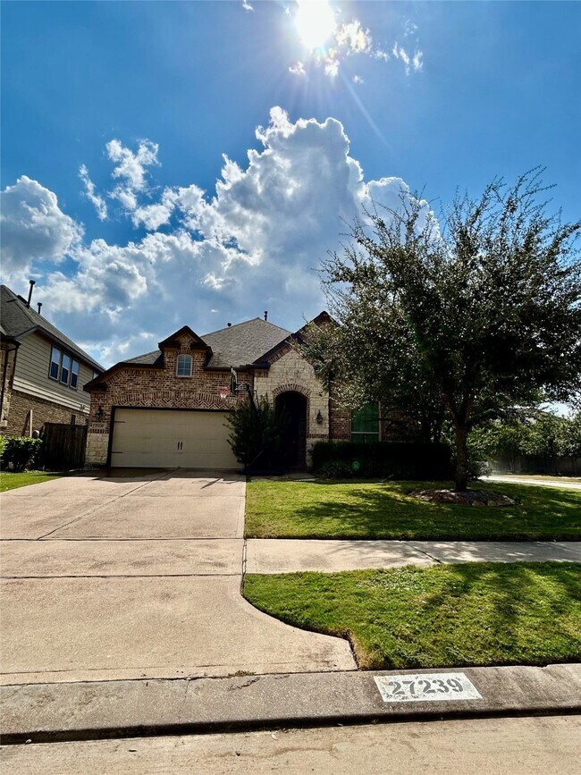 Building Photo - 27239 Aspen Falls Ln