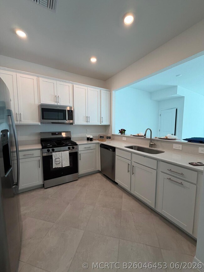 Building Photo - 44308 Caraton Ter