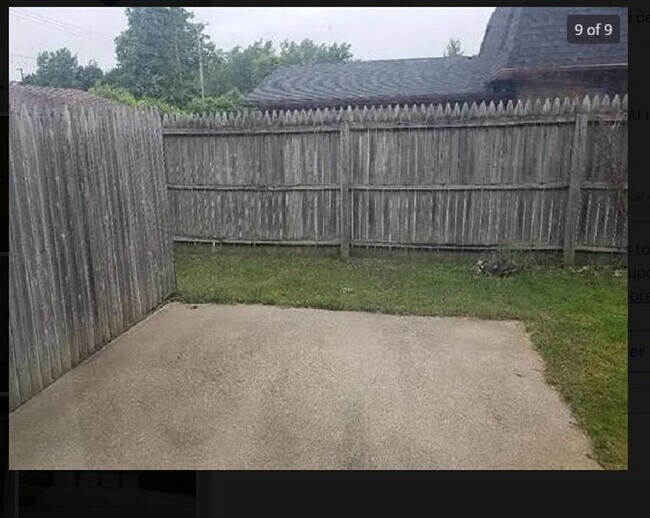 Building Photo - 1301 Springfield Dr